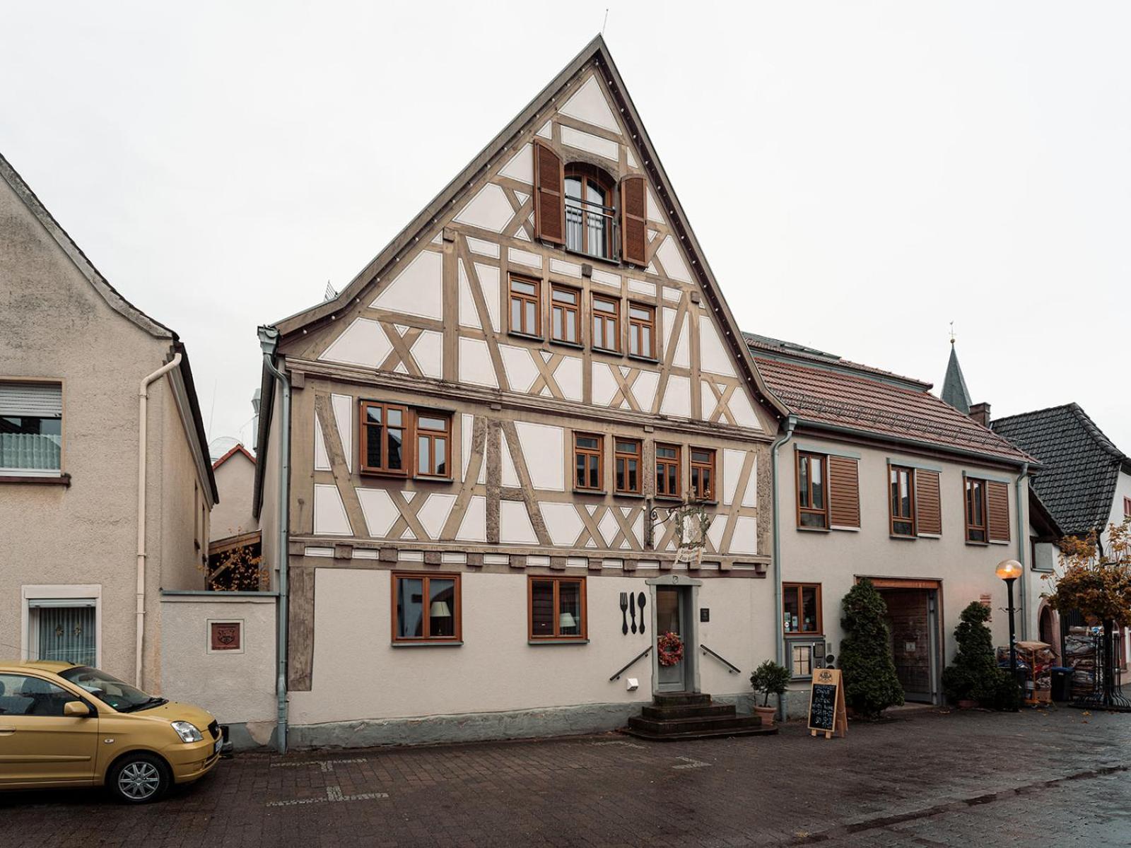 Kleinwallstadt Landgasthof Zum Hasen מראה חיצוני תמונה